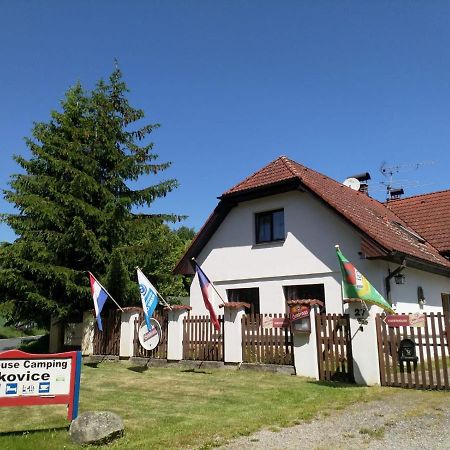 Camping & Guest House Pliskovice Mirovice Екстер'єр фото