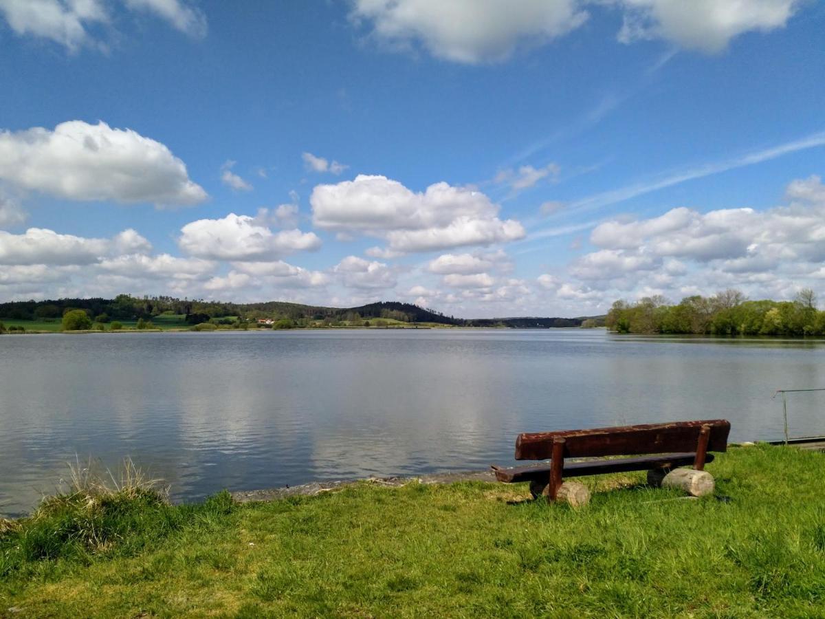 Camping & Guest House Pliskovice Mirovice Екстер'єр фото